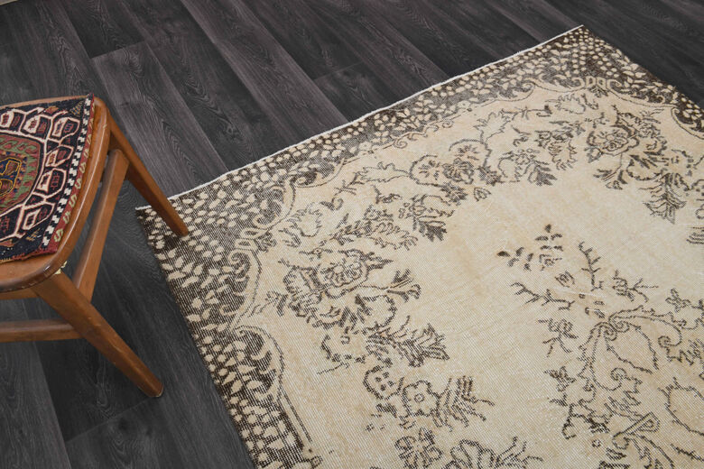 Vintage Oriental Area Anatolian Rug
