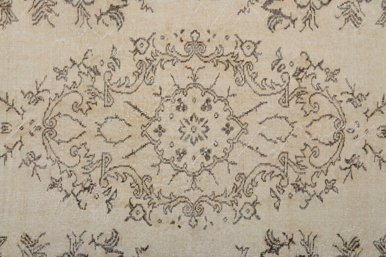 Vintage Oriental Area Anatolian Rug