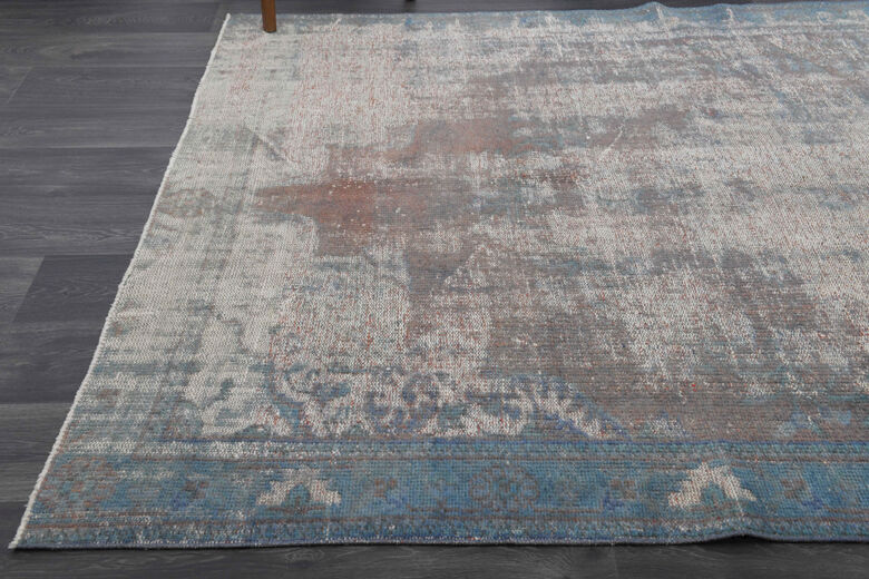 Distresse Vintage Area Rug