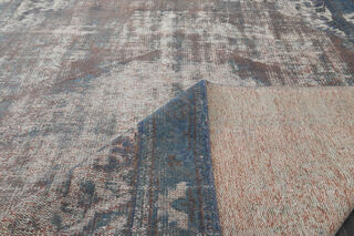 Distresse Vintage Area Rug - Thumbnail