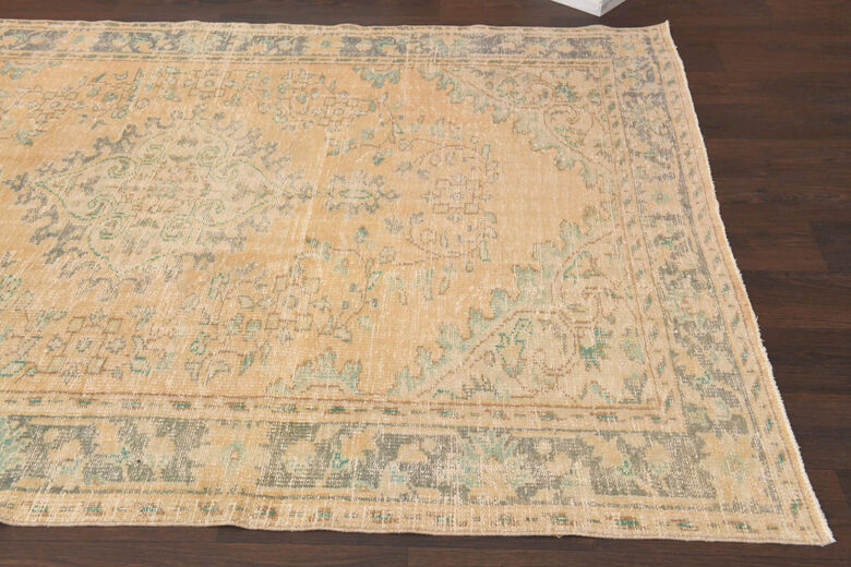 Oriental Vintage Oushak Area Rug