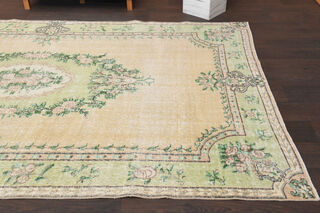 6x9 feet - Medallion Vintage Area Rug - Thumbnail