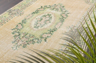 6x9 feet - Medallion Vintage Area Rug - Thumbnail