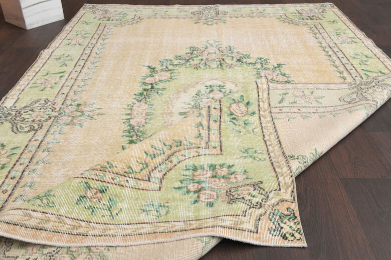 6x9 feet - Medallion Vintage Area Rug