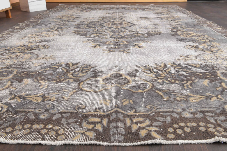 Distressed Oriental Vintage Area Rug