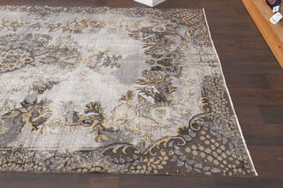 Distressed Oriental Vintage Area Rug - Thumbnail