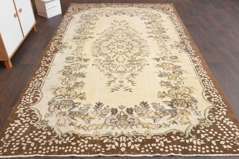 Vintage Oriental Area Rug