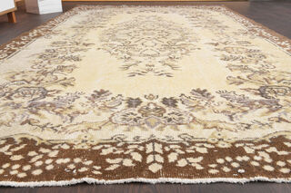 Vintage Oriental Area Rug - Thumbnail