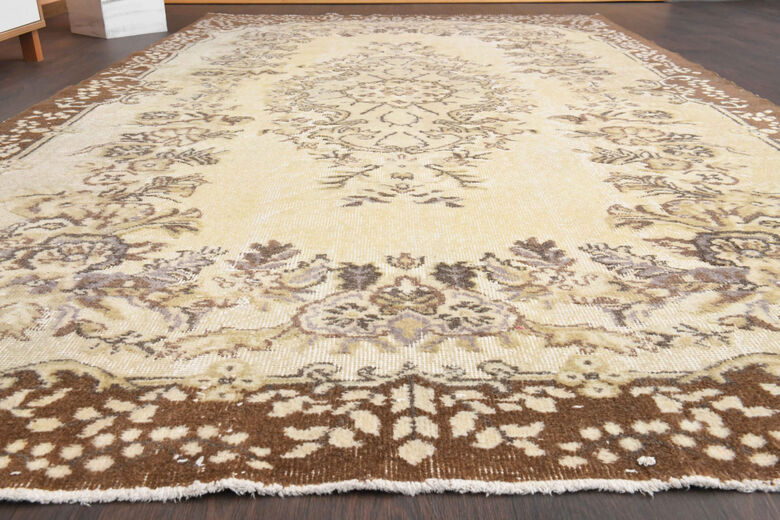 Vintage Oriental Area Rug