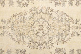 6x9 feet Vintage Area Rug - Thumbnail