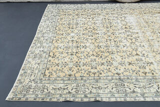 Vintage Turkish Area Rug - Thumbnail