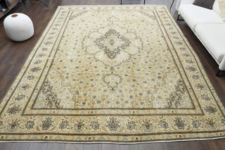 Neutral Persian Vintage Carpet - Thumbnail