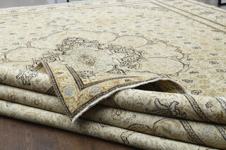 Neutral Persian Vintage Carpet - Thumbnail