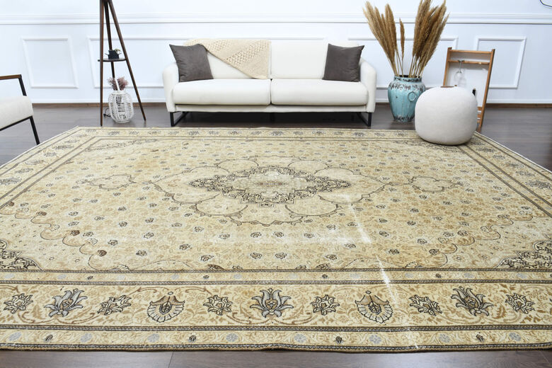 Neutral Persian Vintage Carpet