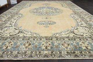 Medallion Oriental Vintage Rug - Thumbnail