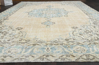 Vintage Oversized Area Rug - Thumbnail