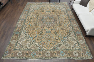 Vintage Oversized Area Rug - Thumbnail