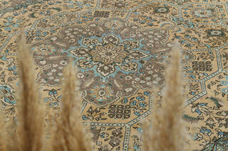 Vintage Oversized Area Rug - Thumbnail