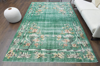 Vintage Green Area Rug - Thumbnail