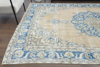 Vintage Oversized Area Rug - Thumbnail