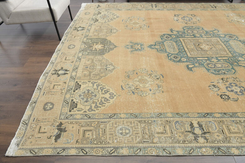 Heriz Rugs - Vintage Persian