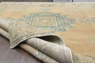 Heriz Rugs - Vintage Persian - Thumbnail