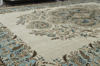 Vintage Oversized Area Anatolian Rug - Thumbnail