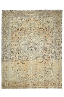 Vintage Oversized Area Rug - Thumbnail