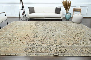 Vintage Oversized Area Rug - Thumbnail