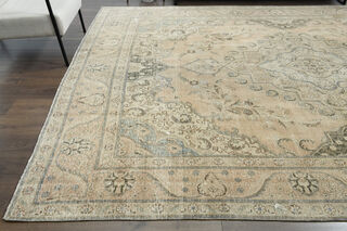 Vintage Oversized Area Rug - Thumbnail