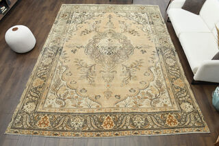 Oriental Oversized Area Rug - Thumbnail