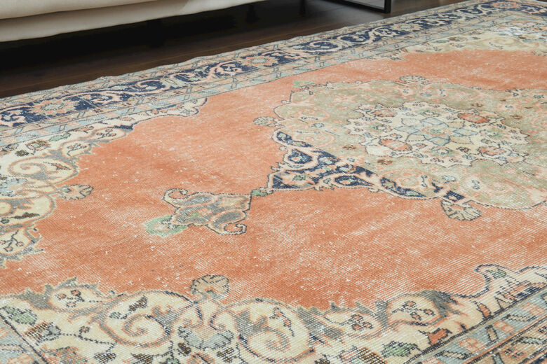 Vintage Oriental Area Rug