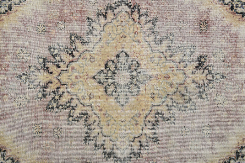 One of a kind Hand Knotted 10x13 Wool Rug