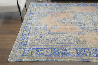 Vintage Oversized Area Rug - Thumbnail