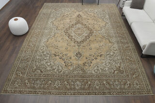 Neutral Vintage Area Rug - Thumbnail