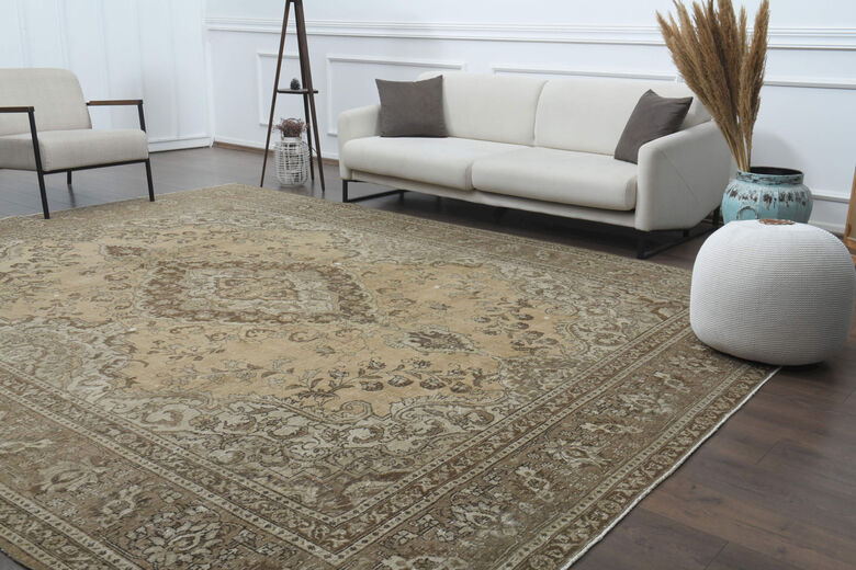 Neutral Vintage Area Rug