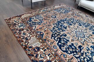 Medallion Persian Handmade Area Rug - Thumbnail