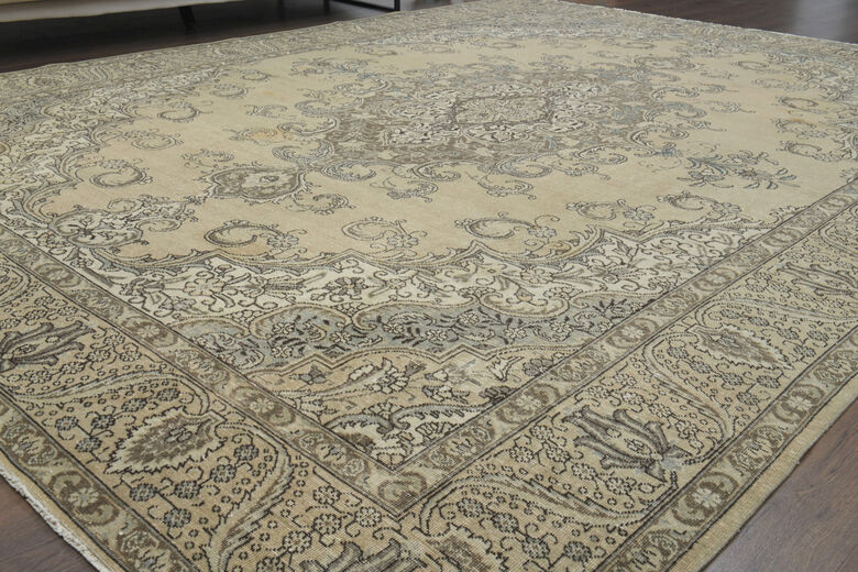 Handwoven Oriental Area Rug