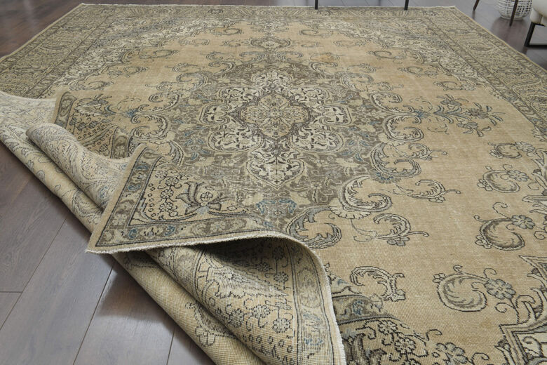 Handwoven Oriental Area Rug