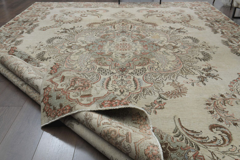 Handmade Beige Area Rug