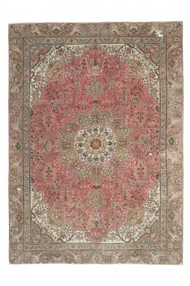 Vintage Oversized Area Rug - Thumbnail