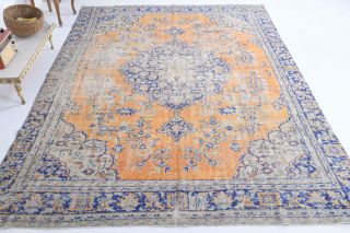 Vintage Oversized Area Rug - Thumbnail