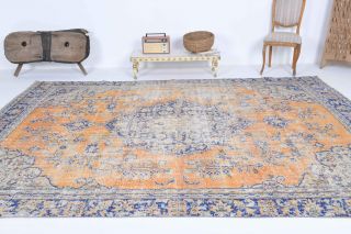 Vintage Oversized Area Rug - Thumbnail