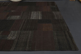 Vintage Dark Rug - Thumbnail