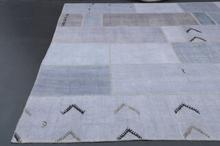 Vintage Square Area Rug - Thumbnail