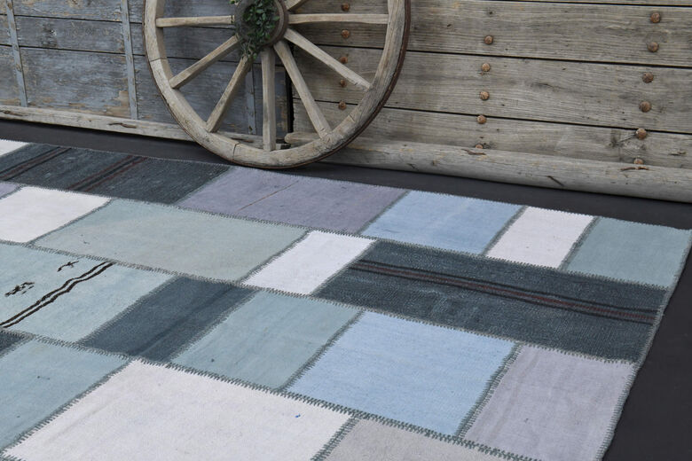 Shades of Blue - Large Patchwork Rug