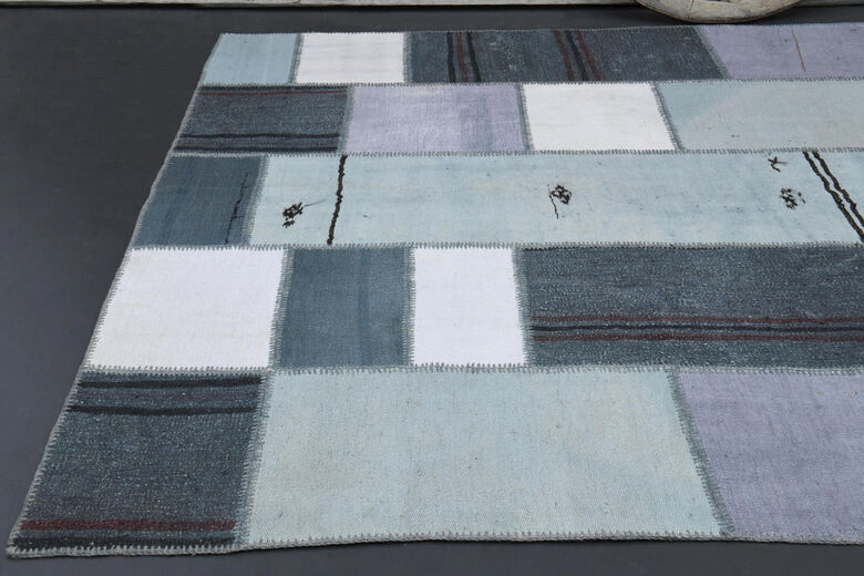 Shades of Blue - Large Patchwork Rug