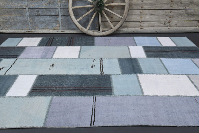 Shades of Blue - Large Patchwork Rug