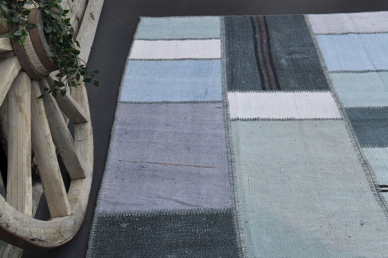Shades of Blue - Large Patchwork Rug