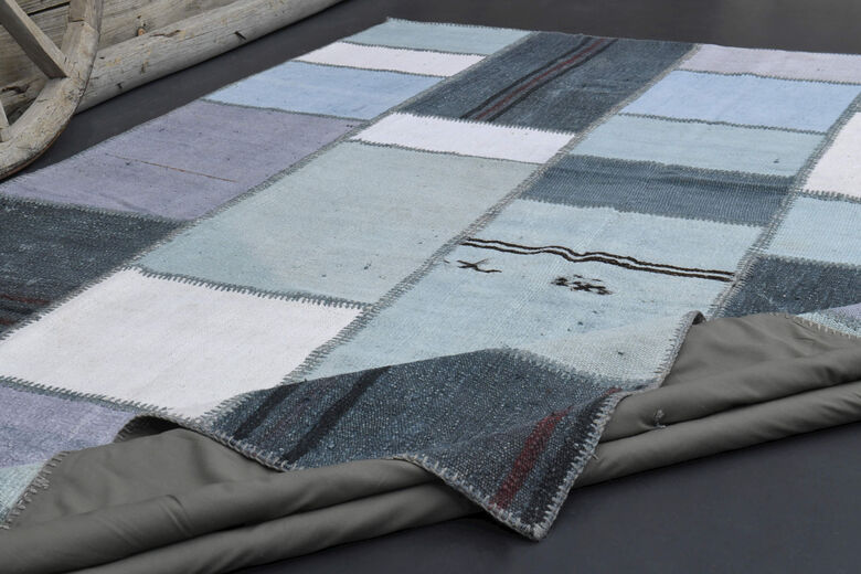 Shades of Blue - Large Patchwork Rug